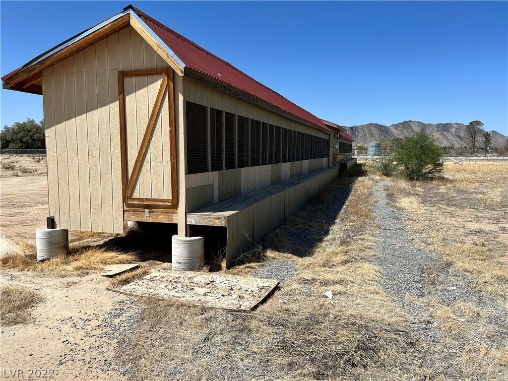 2861 West Mesquite Avenue — photo 4
