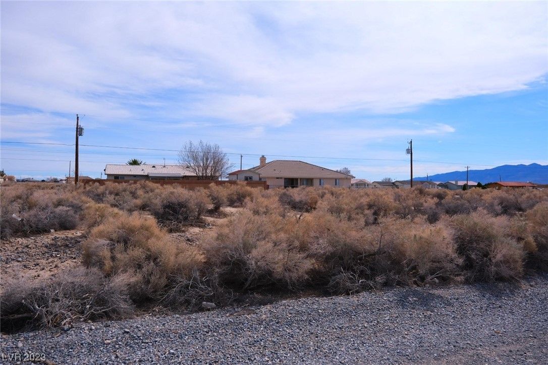 2471 Mandy — photo 2 of 9