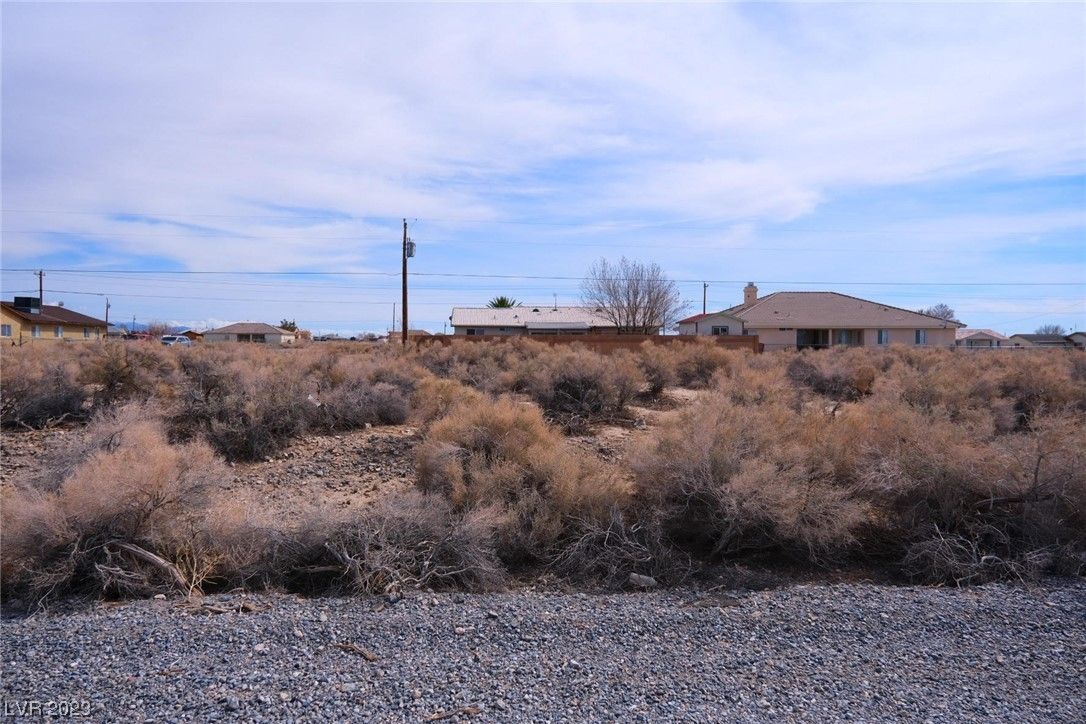 2471 Mandy — photo 3 of 9