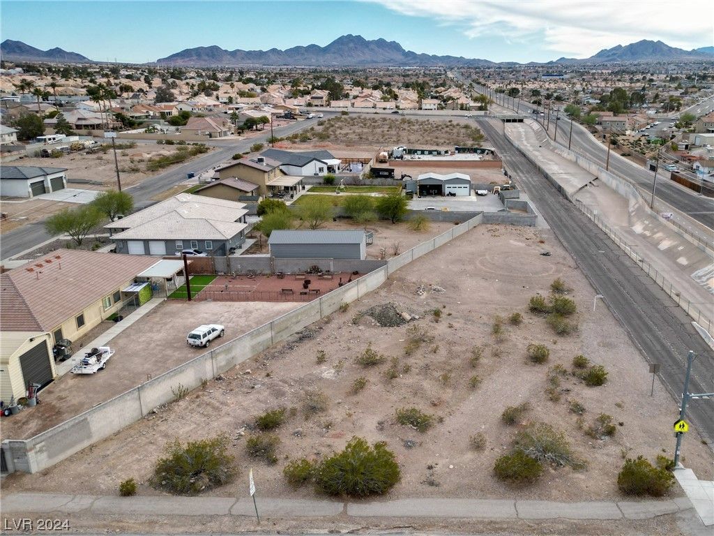 N Pueblo Boulevard — photo 4
