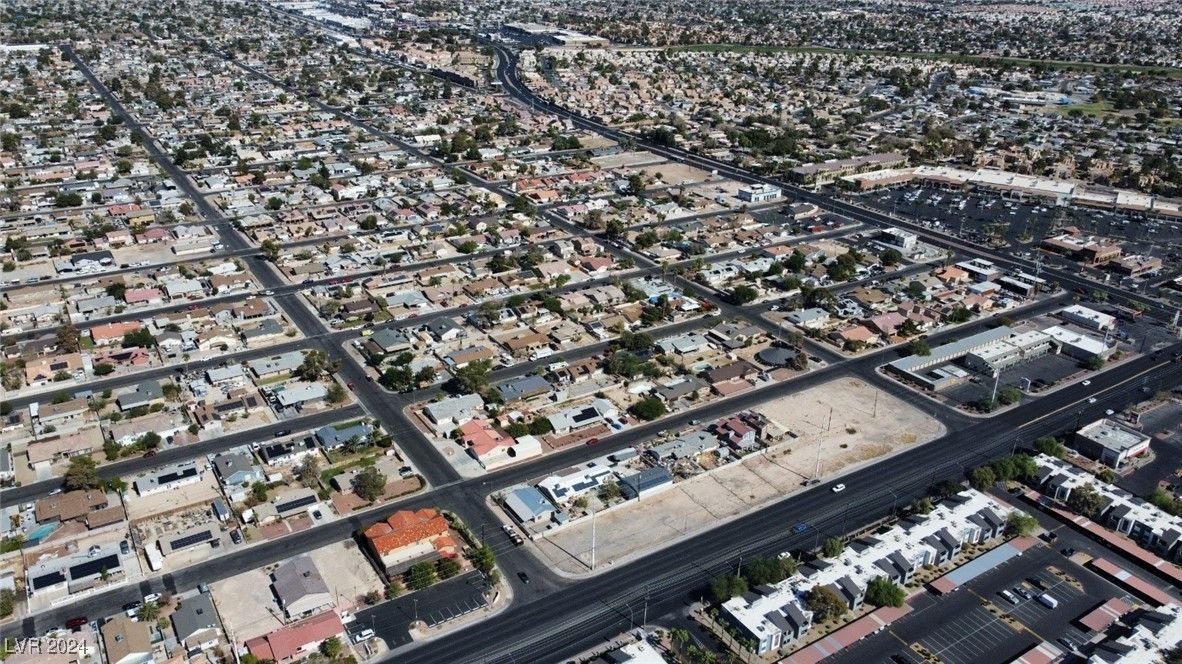 East Sahara Avenue — photo 5 of 14