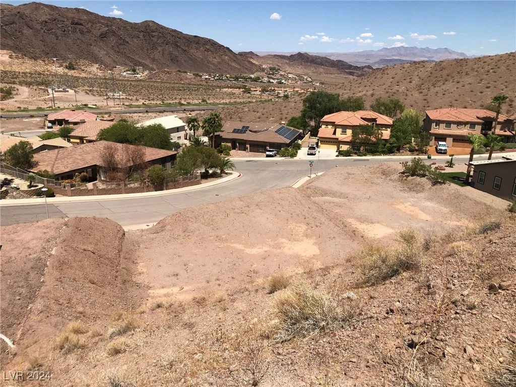 389 Turquoise Court — photo 2 of 7