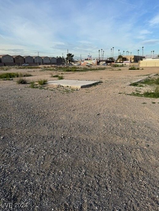4182 East Lake Mead Boulevard — photo 4 of 7