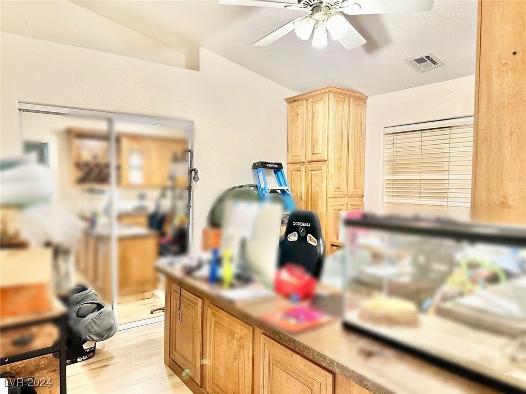 Photo 36