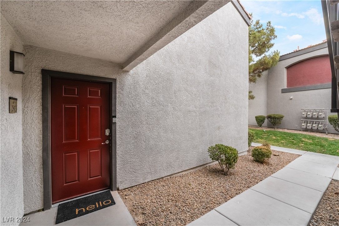 950 Seven Hills Drive 2813 — photo 2 of 20