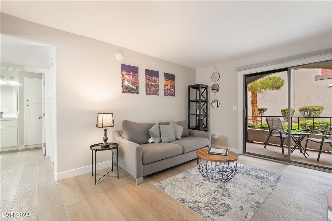 950 Seven Hills Drive 2813 — photo 4 of 20