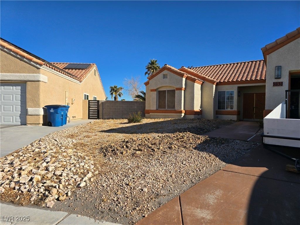 3830 Passionfruit Street — photo 4 of 13