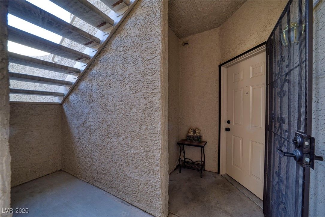 2173 Aspen Mirror Way 101 — photo 5