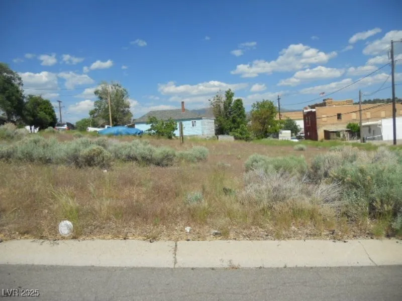 3rd Street — photo 4