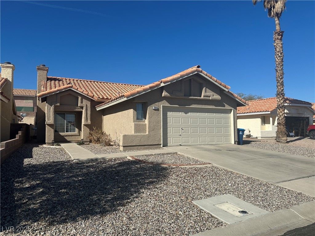 2266 Carved Canyon Lane — photo 1