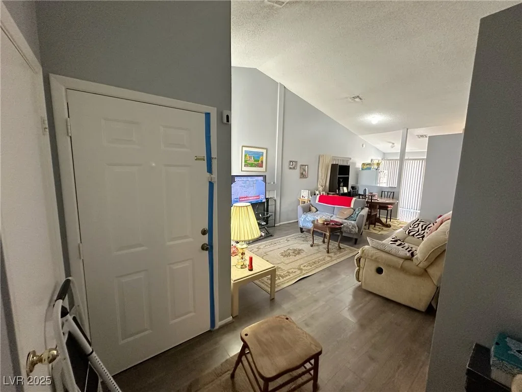 2266 Carved Canyon Lane — photo 4