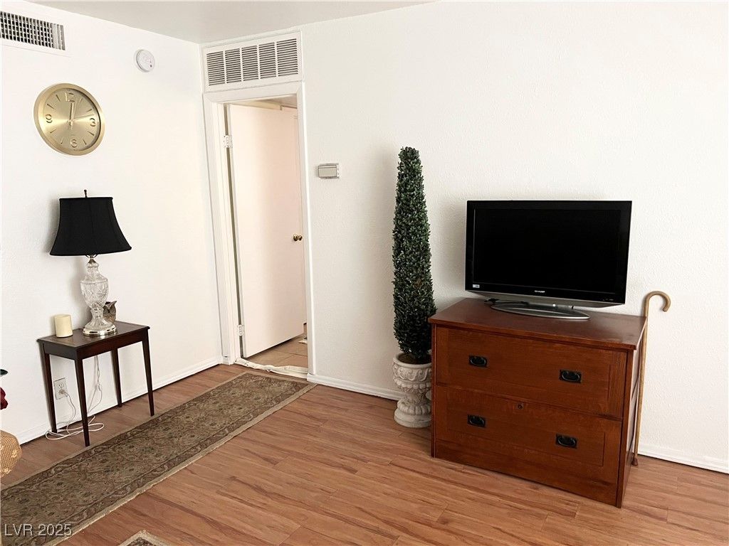625 South Royal Crest Circle 2 — photo 2
