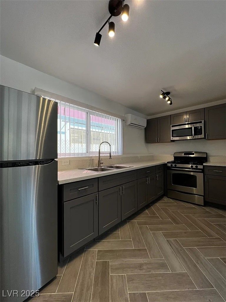 309 West Cincinnati Avenue 18 — photo 5 of 11