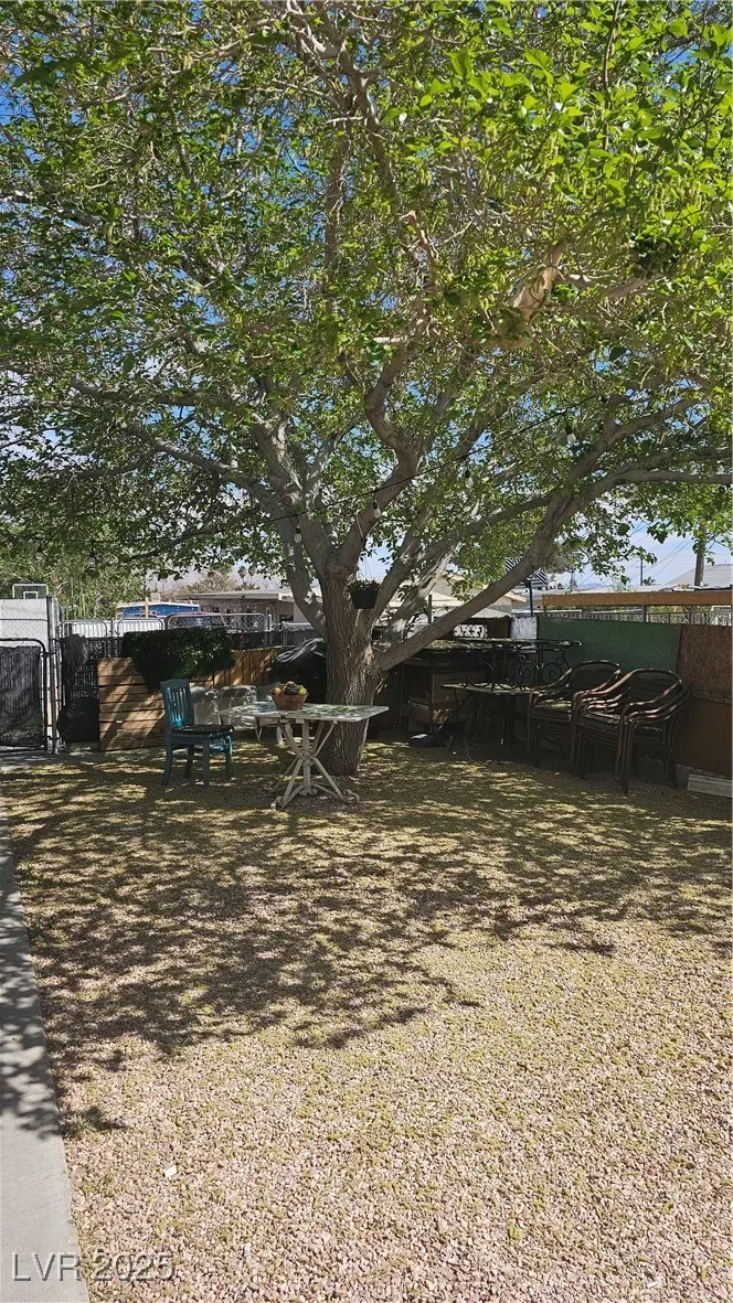 2120 Glider Street — photo 4