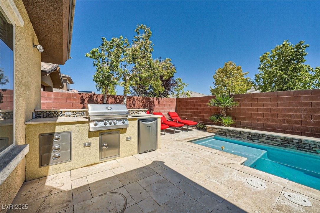 5662 Oak Bend Drive — photo 2