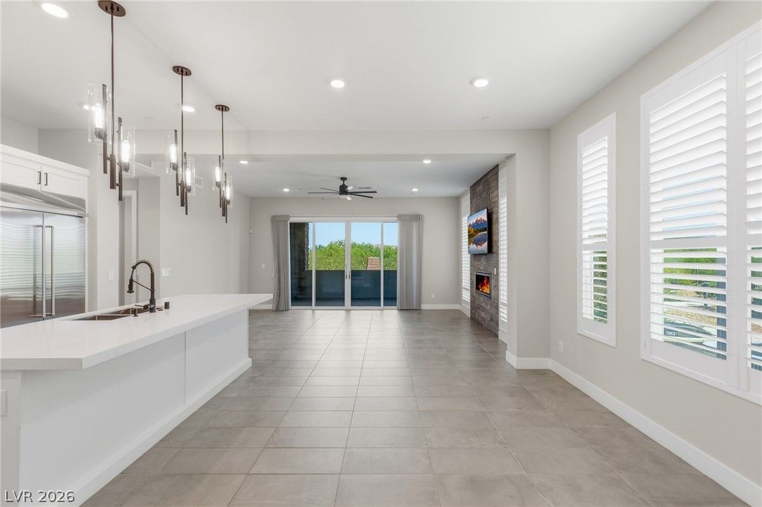 11280 Granite Ridge Drive 1012 — photo 5 of 45