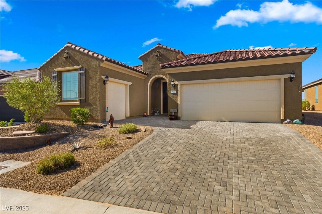 977 Majestic View — photo 4