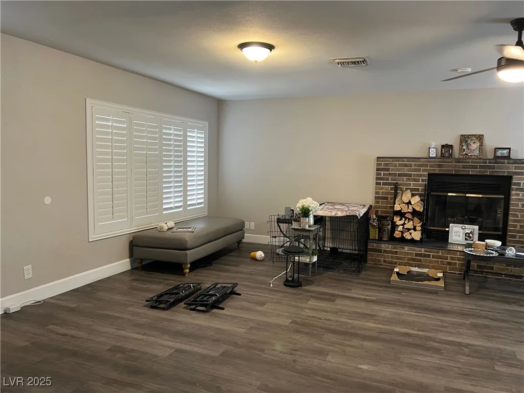 126 Magnesium Street — photo 3 of 28