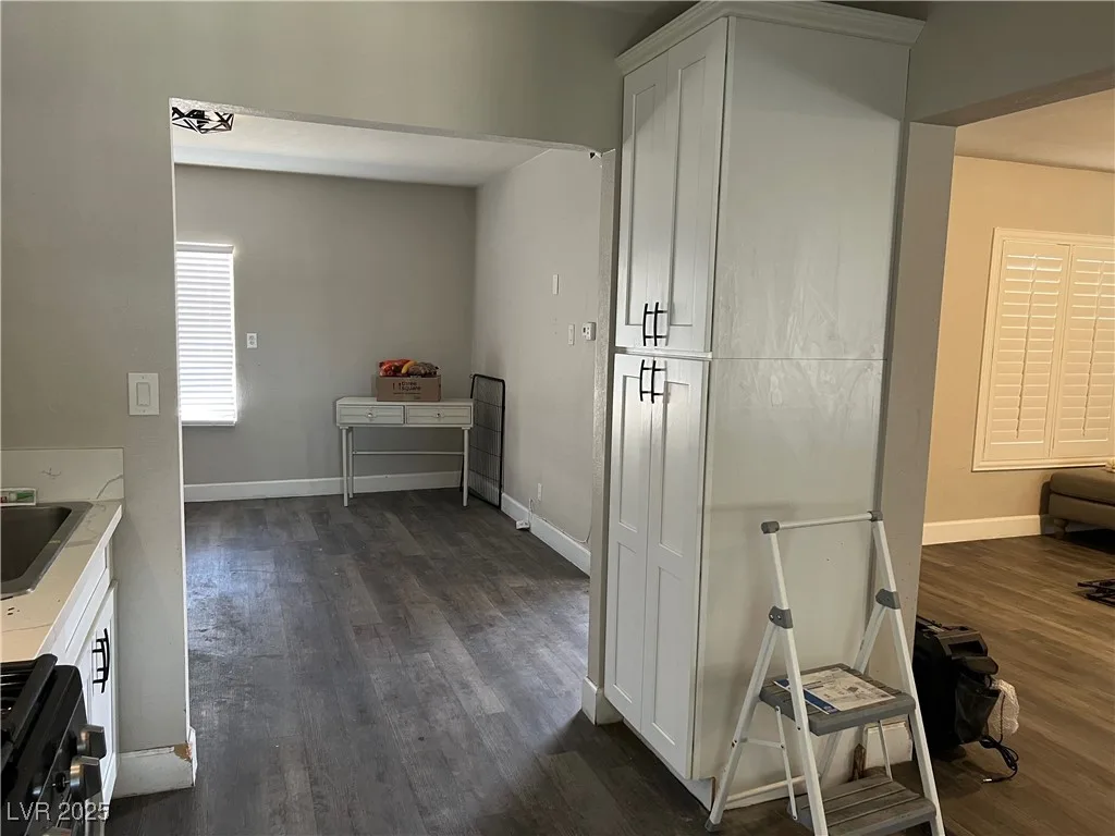 126 Magnesium Street — photo 4 of 28
