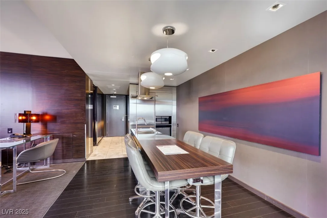 4381 West Flamingo Road 3221 — photo 2