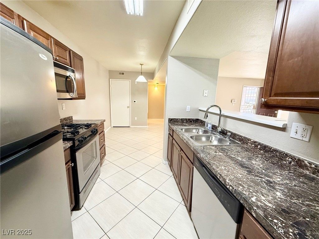 7885 West Flamingo Road 1101 — photo 3
