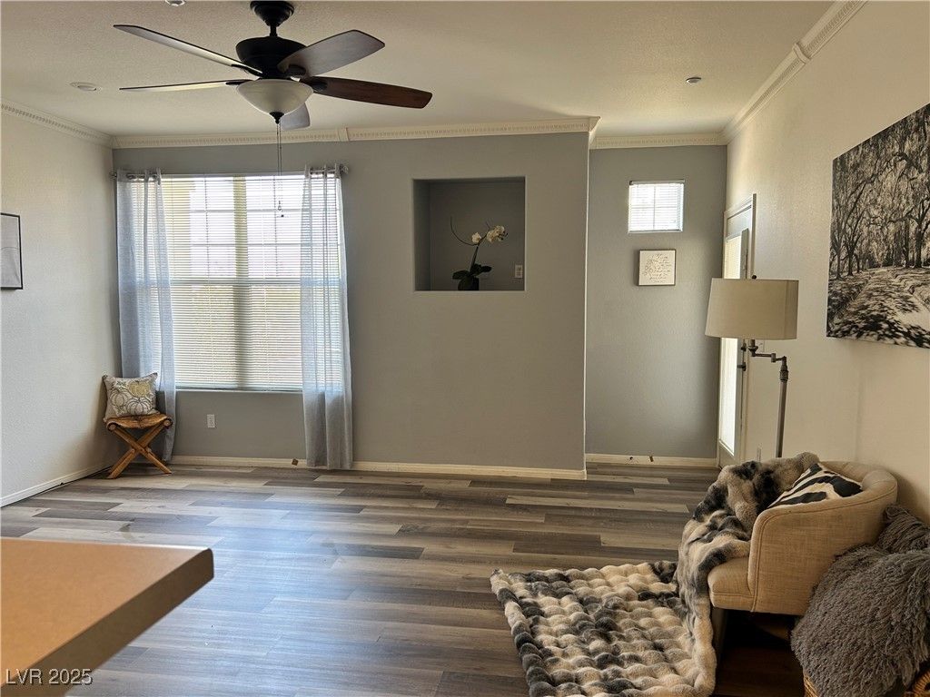 5855 Valley Drive 2092 — photo 4 of 24