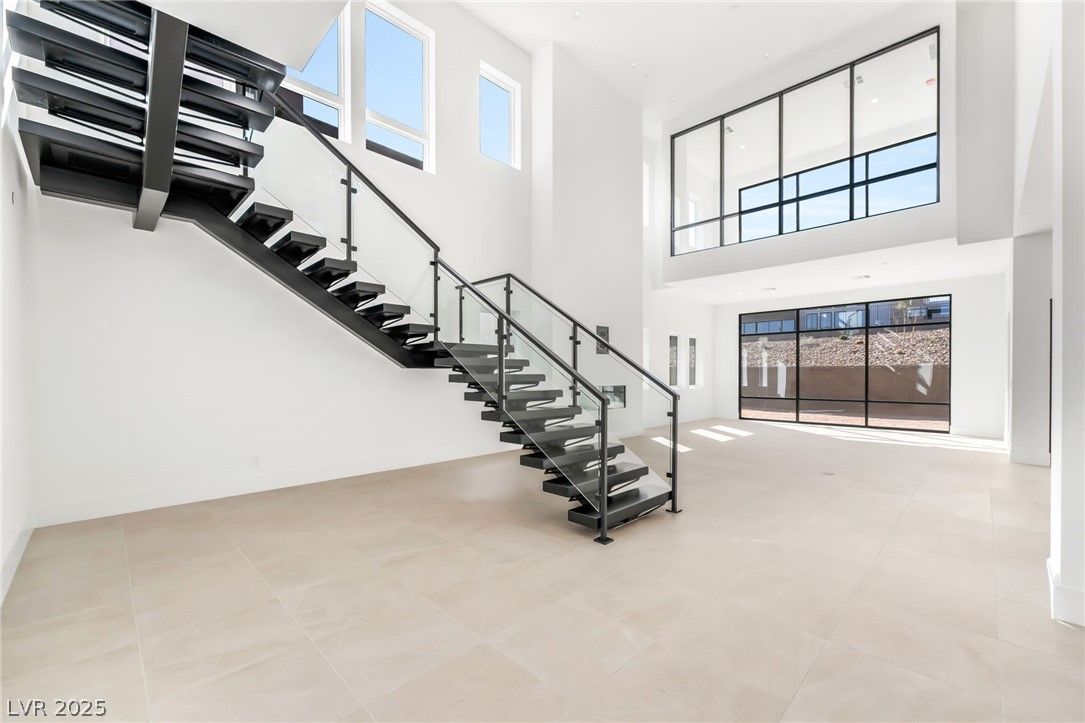 4853 Shady Ridge Drive — photo 2