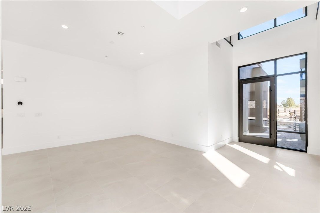 4853 Shady Ridge Drive — photo 4