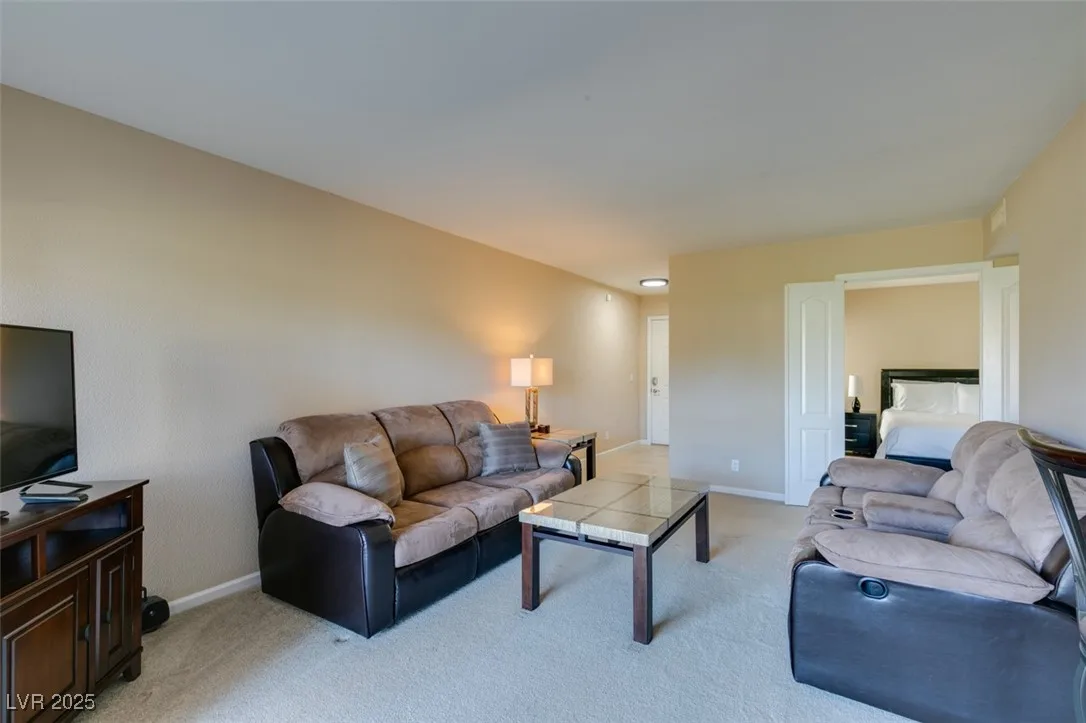668 Oakmont Avenue 1715 — photo 5