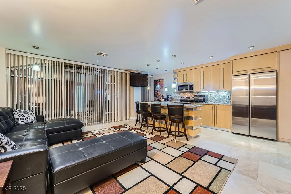 3111 Bel Air Drive Drive 201 — photo 5