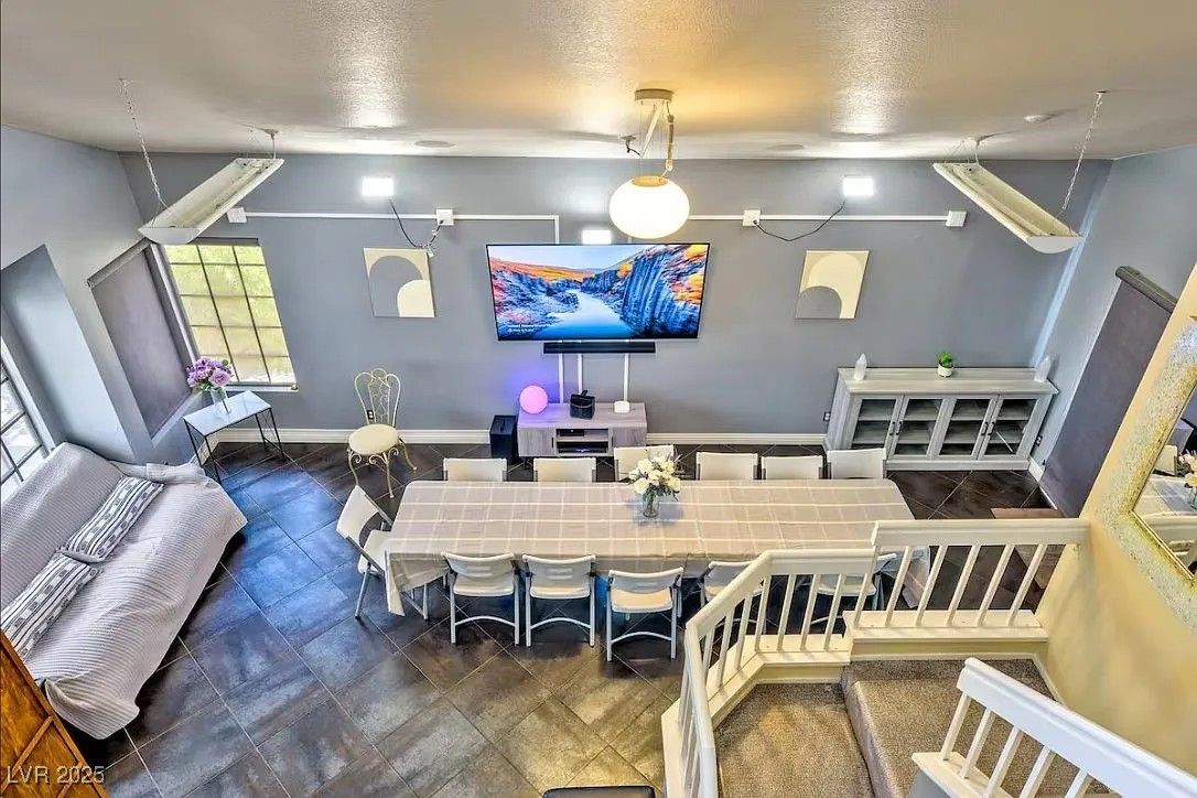 4823 Illustrious Street — photo 3