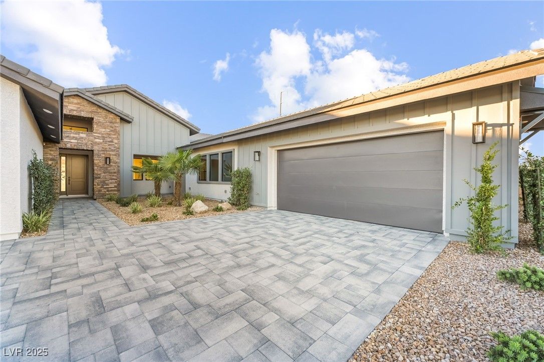 9261 Fountain Creek Court — photo 2