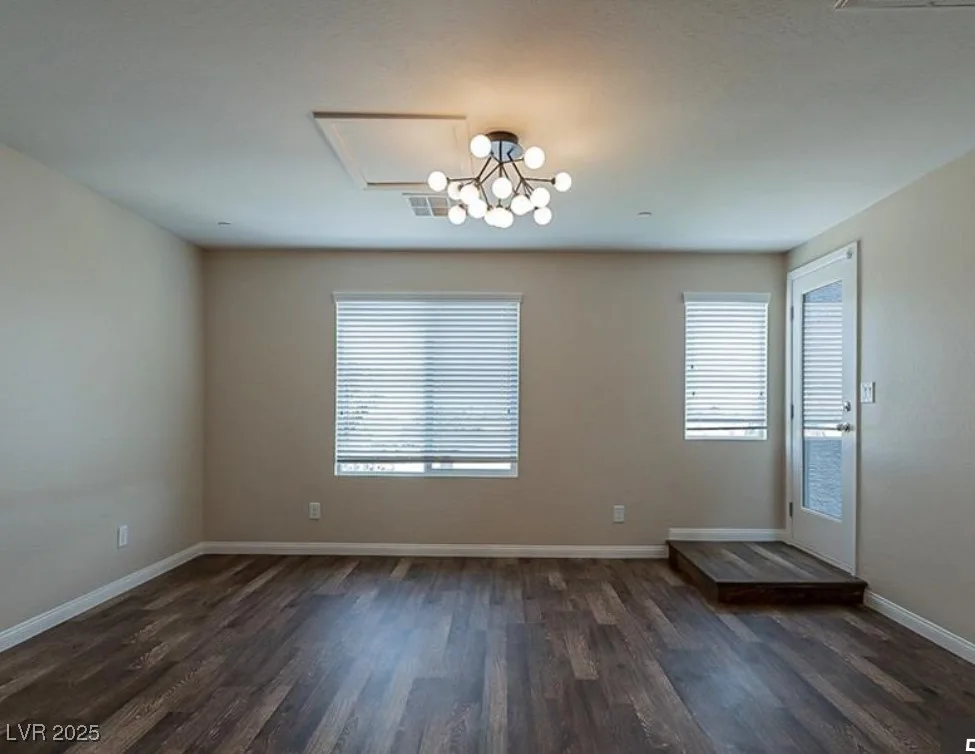 9050 West Tropicana Avenue 1072 — photo 3 of 13