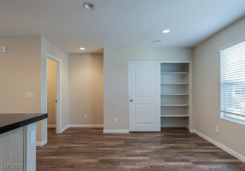9050 West Tropicana Avenue 1072 — photo 4 of 13