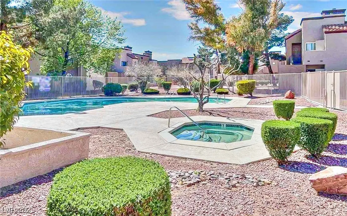 2966 Juniper Hills Boulevard 204 — photo 4
