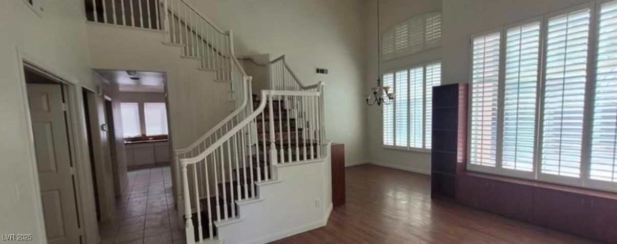 4774 Willow Glen Drive — photo 3 of 24