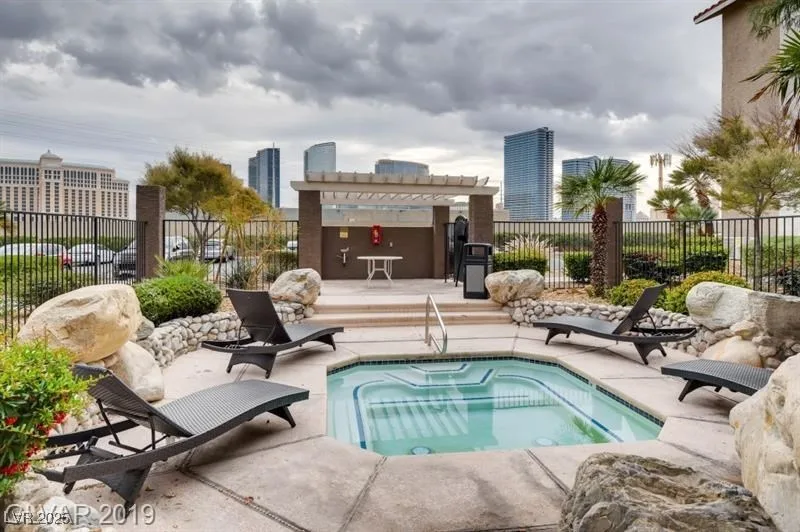 4200 South Valley View Boulevard 2001 — photo 5