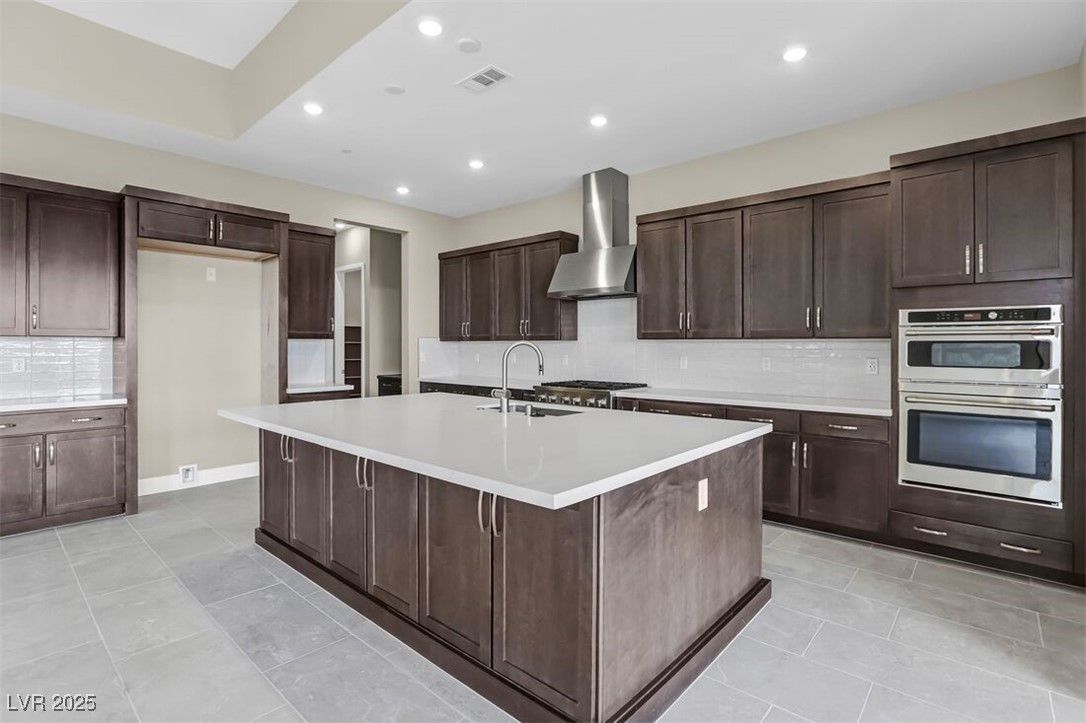 12230 Elderwood Street — photo 2