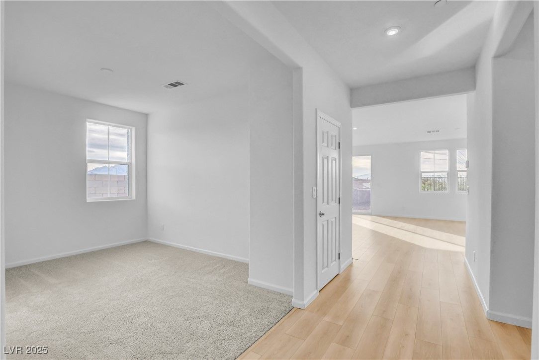 321 Blossom Wind Street — photo 4