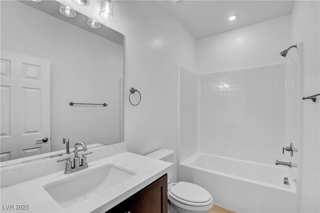 321 Blossom Wind Street — photo 5