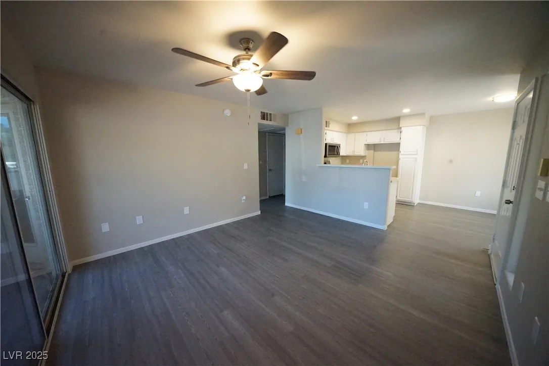 5710 East Tropicana Avenue 1060 — photo 4
