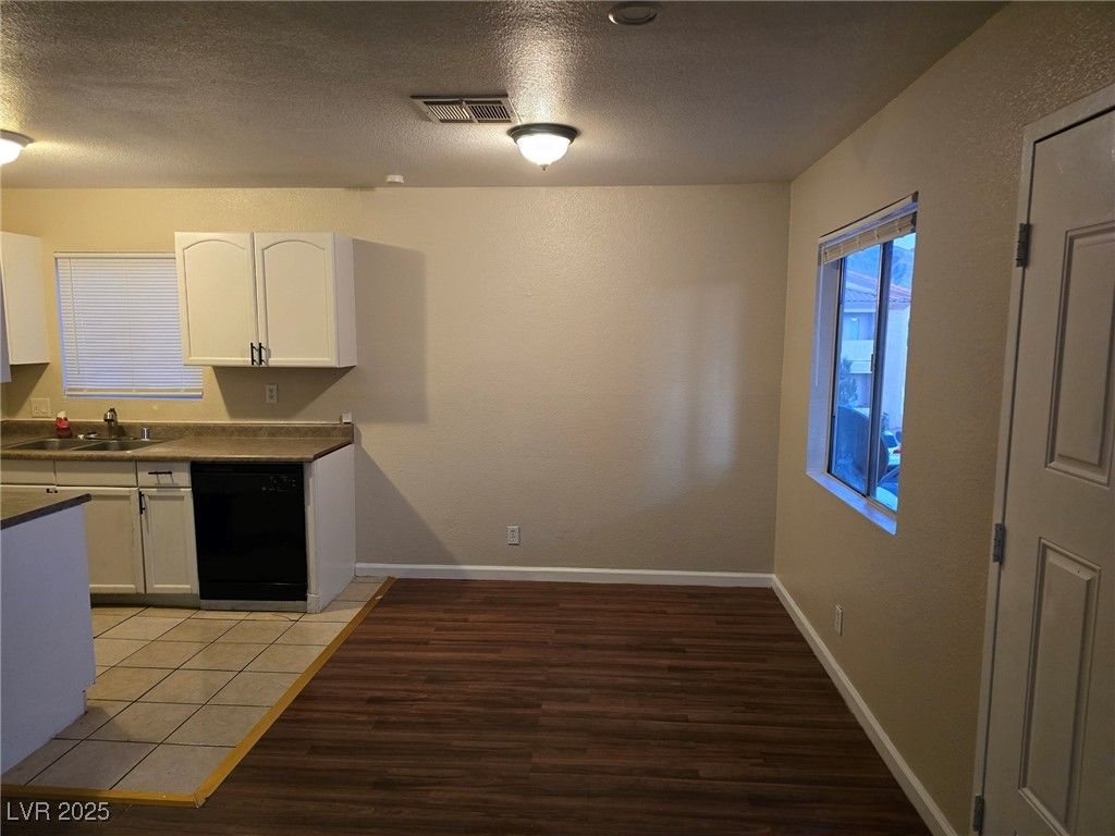 1724 Breckenwood Court 2 — photo 4