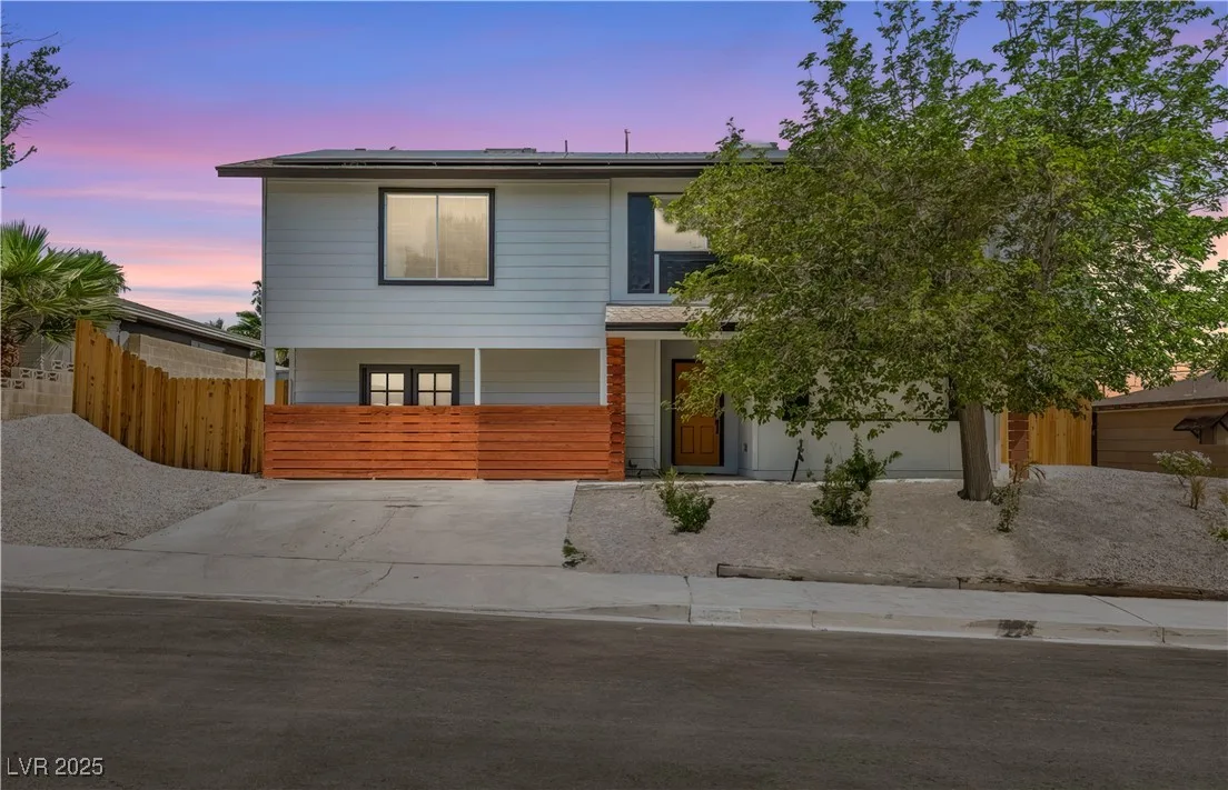 4242 Tarkin Avenue — photo 3