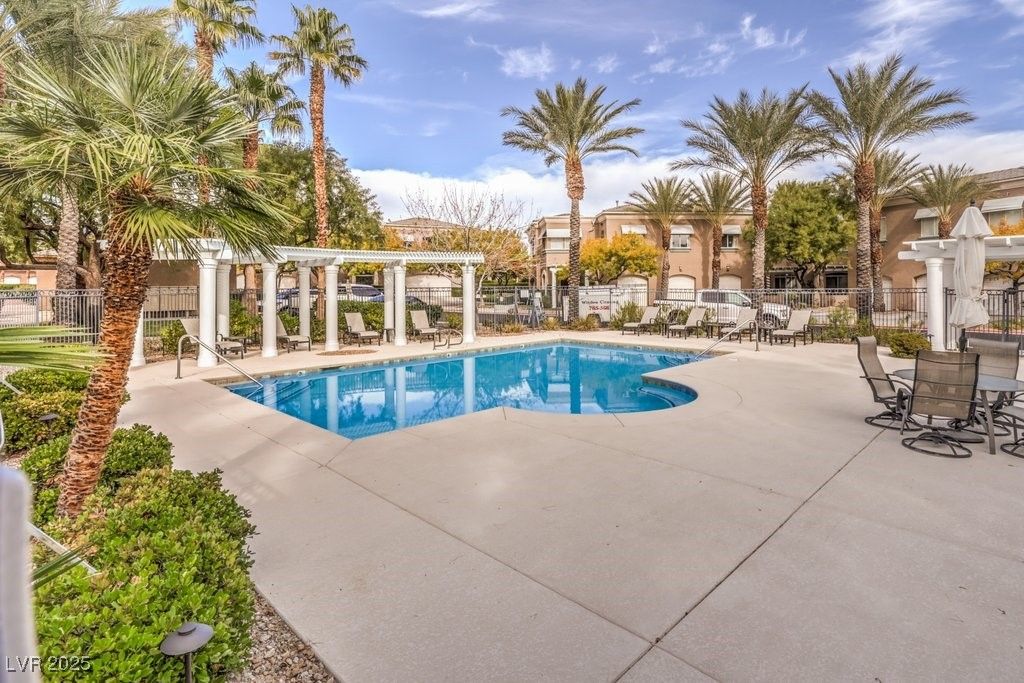 805 Dana Hills Court 202 — photo 2
