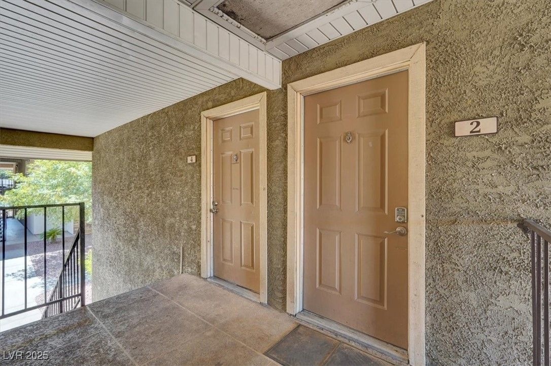 4400 Sandy River Drive 2 — photo 2