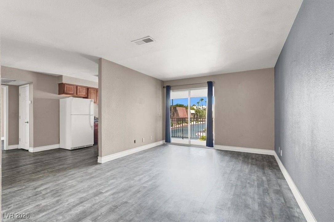 4400 Sandy River Drive 2 — photo 5