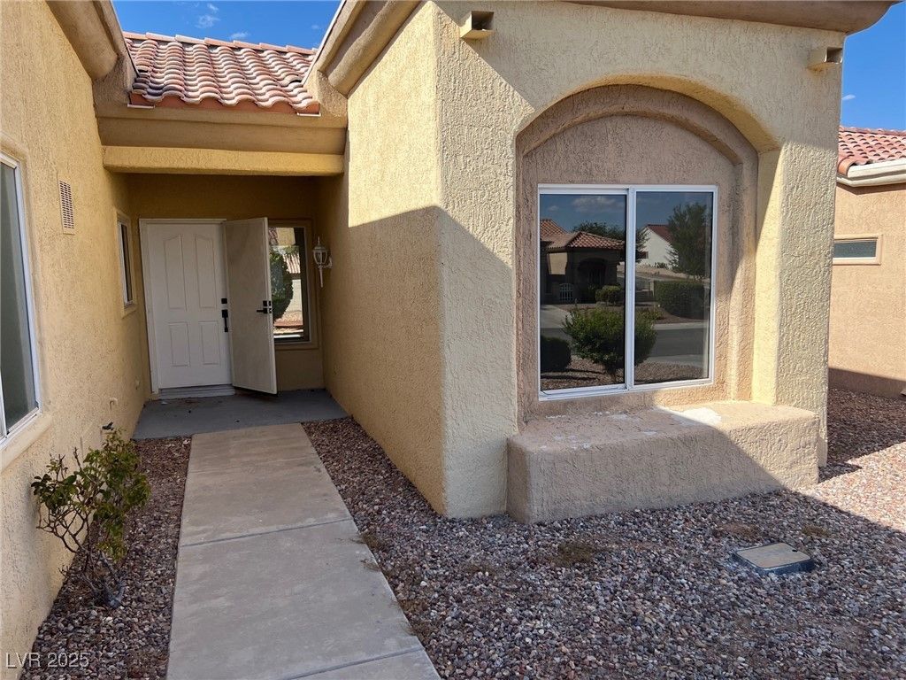 10012 Bundella Drive — photo 3 of 21