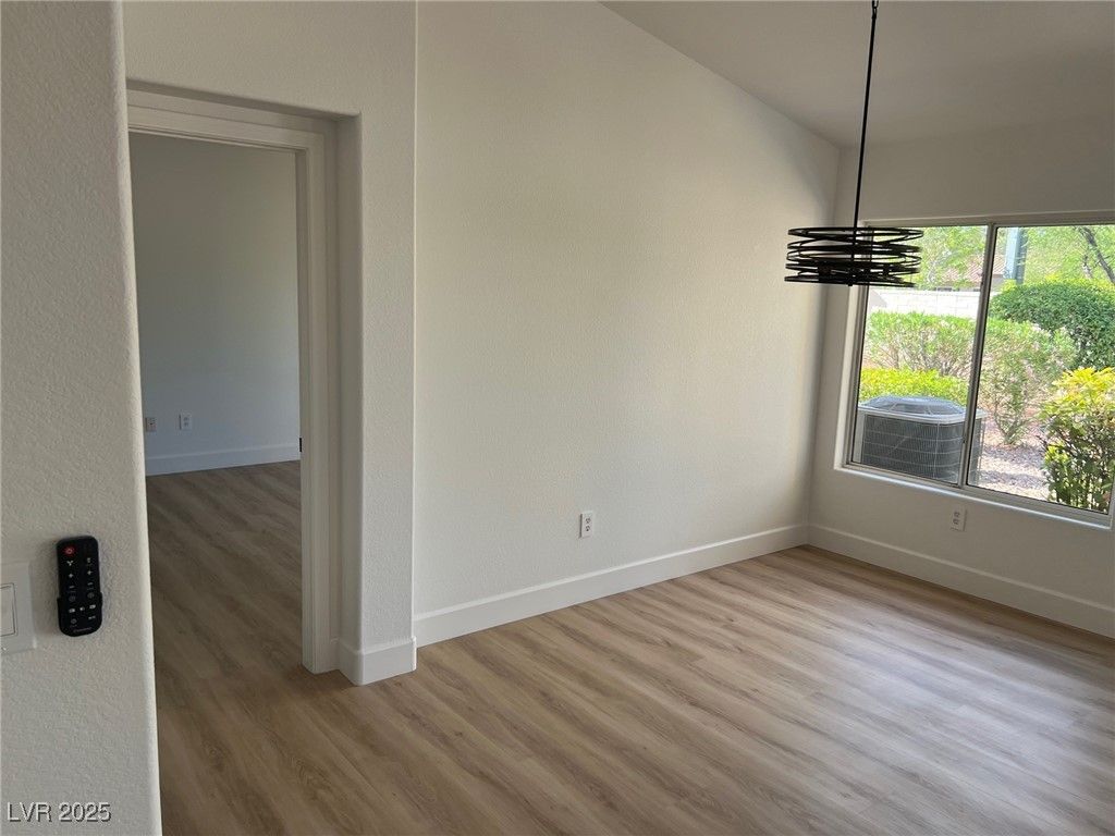 10012 Bundella Drive — photo 4 of 21
