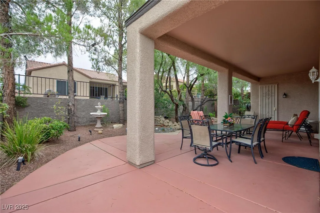 2120 Twin Falls Drive — photo 4