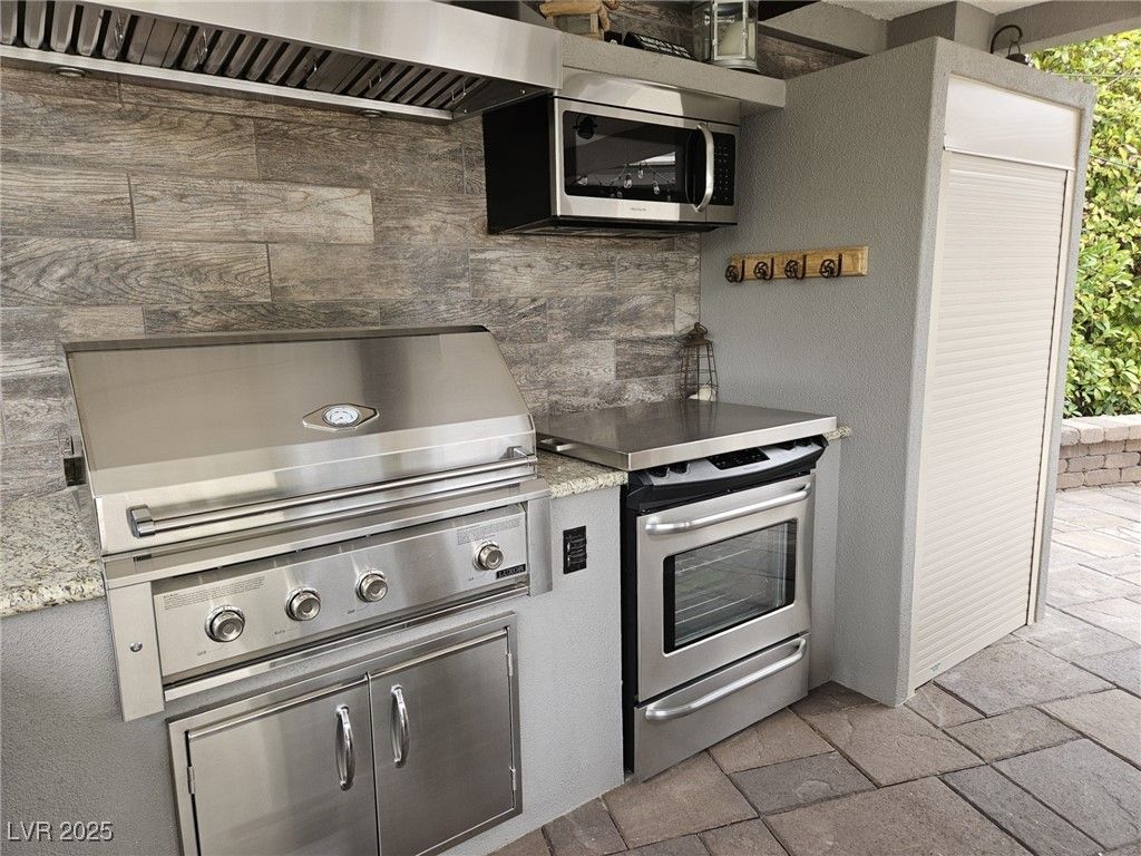 8175 Arville Street 258 — photo 5